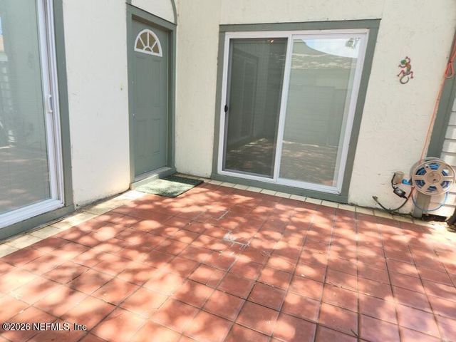 1004 DEFENDER Court W 1004, Jacksonville, FL 32233