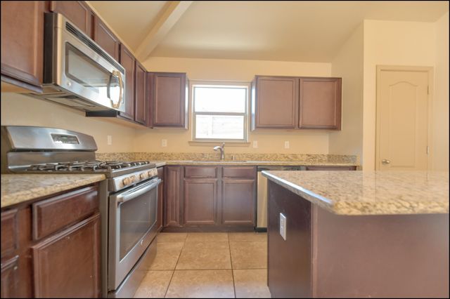 11132 BULLSEYE Street, El Paso, TX 79934