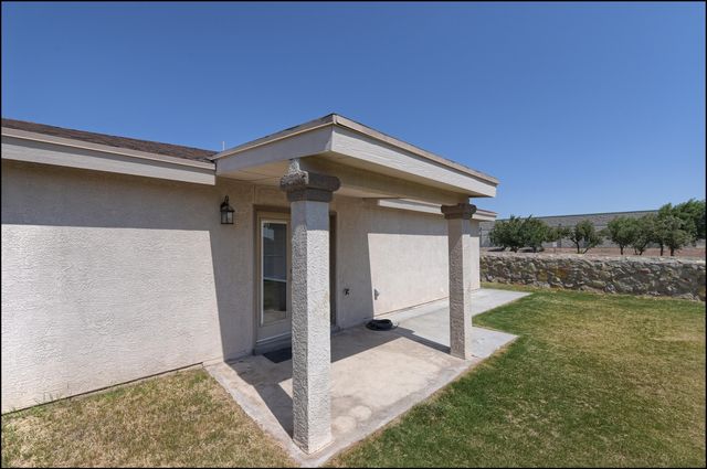 11132 BULLSEYE Street, El Paso, TX 79934