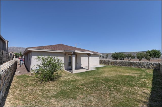 11132 BULLSEYE Street, El Paso, TX 79934