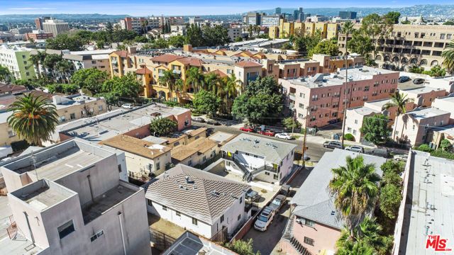 318 Columbia Avenue, Los Angeles, CA 90017