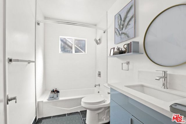 318 Columbia Avenue, Los Angeles, CA 90017