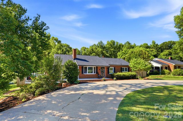 2201 Armstrong Park Drive, Gastonia, NC 28054