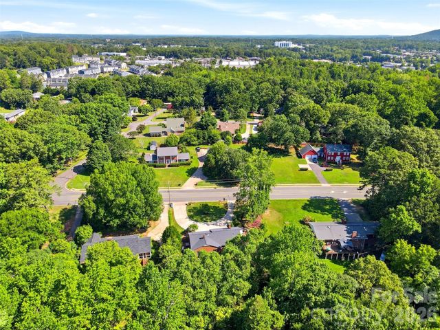 2201 Armstrong Park Drive, Gastonia, NC 28054