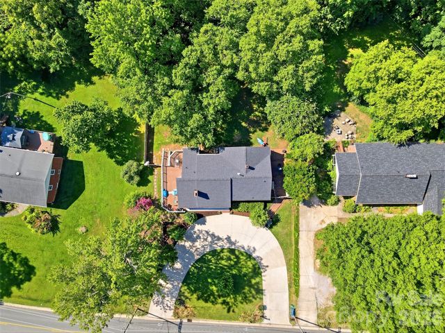 2201 Armstrong Park Drive, Gastonia, NC 28054