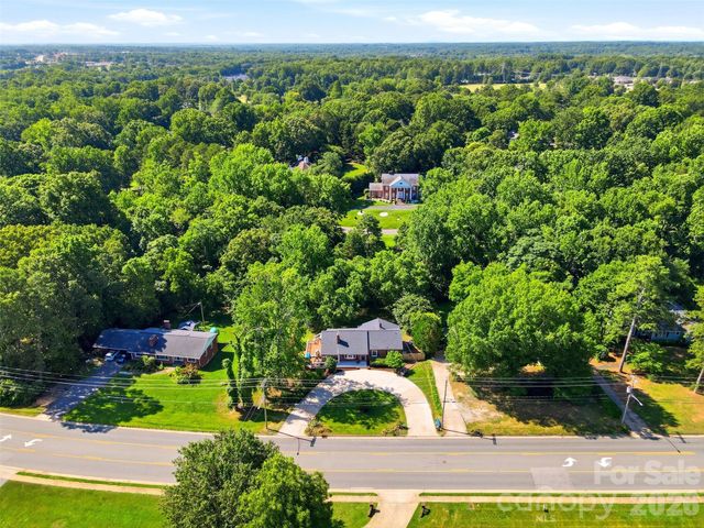 2201 Armstrong Park Drive, Gastonia, NC 28054
