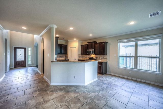 27 Sawbridge Circle, The Woodlands, TX 77389
