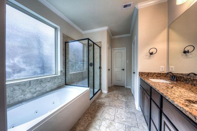 27 Sawbridge Circle, The Woodlands, TX 77389