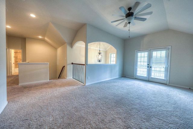 27 Sawbridge Circle, The Woodlands, TX 77389