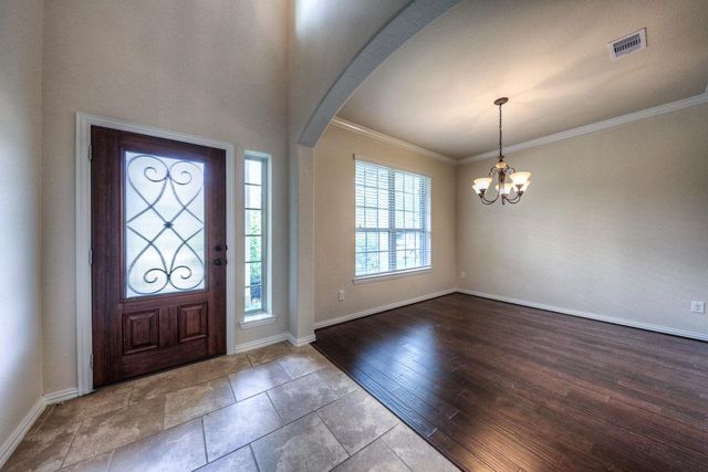 27 Sawbridge Circle, The Woodlands, TX 77389