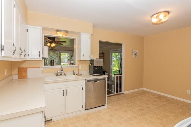 3028 Nichols Road, Kalamazoo Twp, MI 49004