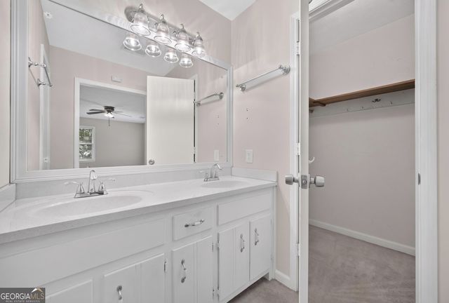 1656 Ramblewood Way, Snellville, GA 30078