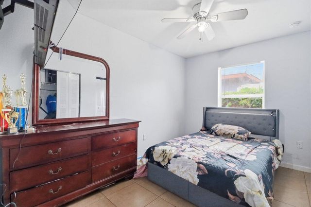 209 NE 35th Street, Oakland Park, FL 33334