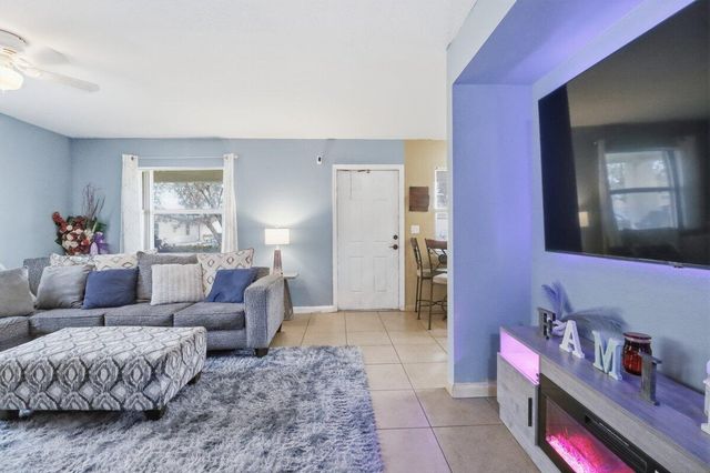 209 NE 35th Street, Oakland Park, FL 33334