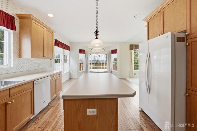 61 Canada Goose Drive, Hackettstown, NJ 07840