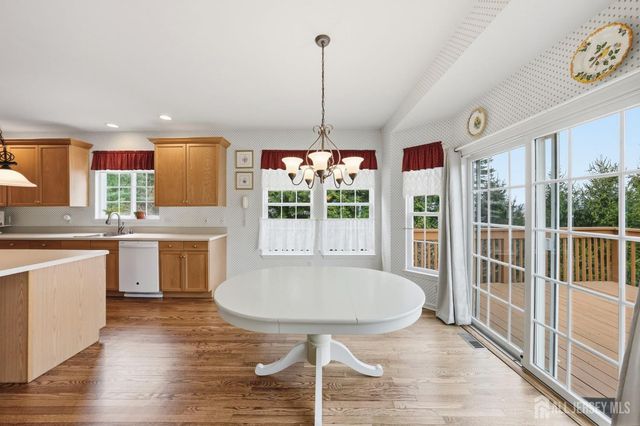 61 Canada Goose Drive, Hackettstown, NJ 07840