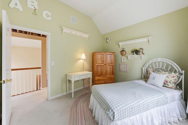 61 Canada Goose Drive, Hackettstown, NJ 07840