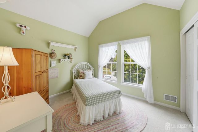 61 Canada Goose Drive, Hackettstown, NJ 07840