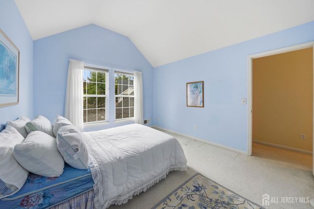 61 Canada Goose Drive, Hackettstown, NJ 07840