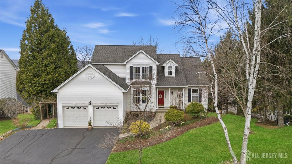 61 Canada Goose Drive, Hackettstown, NJ 07840
