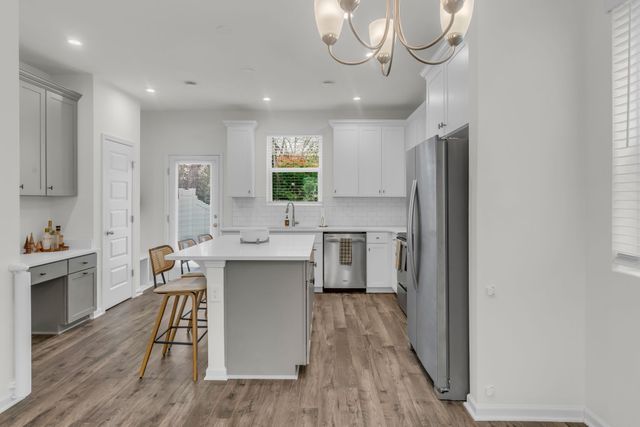 5125 Dayflower Dr, Hermitage, TN 37076