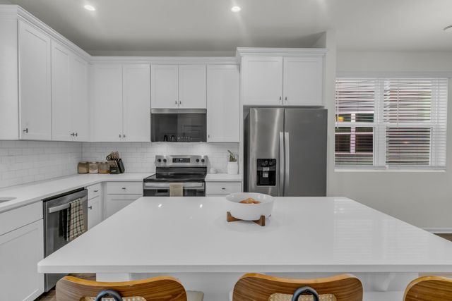 5125 Dayflower Dr, Hermitage, TN 37076