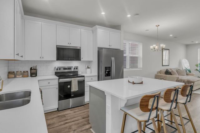 5125 Dayflower Dr, Hermitage, TN 37076