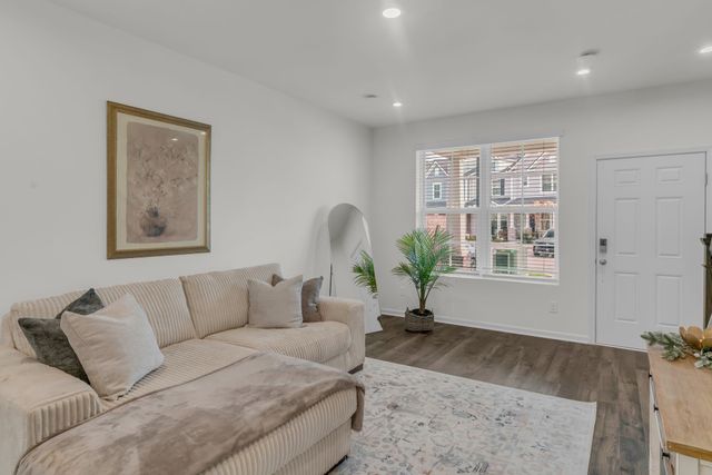 5125 Dayflower Dr, Hermitage, TN 37076