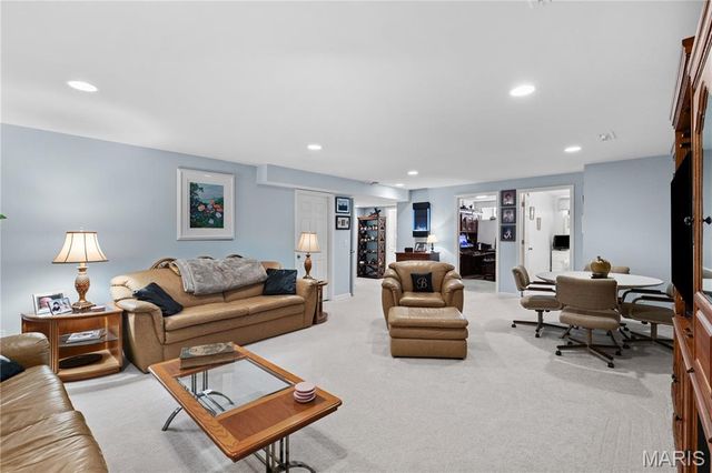 2038 Hawks Landing Drive, Lake St Louis, MO 63367