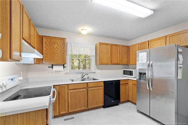 5187 Sunfish Court, Fayetteville, NC 28303