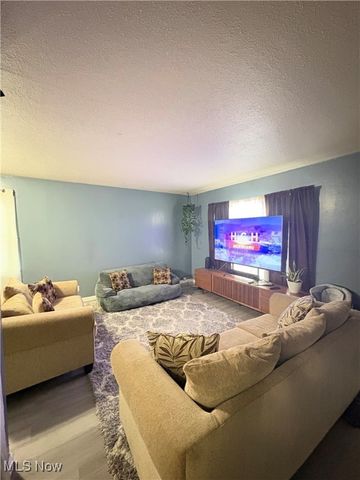 930 Wayside Road, Cleveland, OH 44110