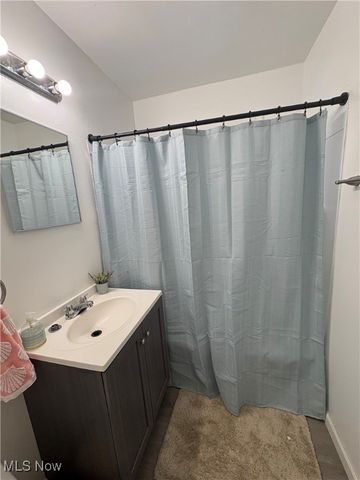 930 Wayside Road, Cleveland, OH 44110