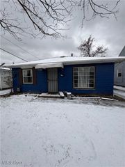 930 Wayside Road, Cleveland, OH 44110