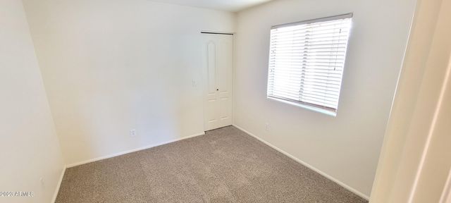 306 W HEREFORD Drive, San Tan Valley, AZ 85143