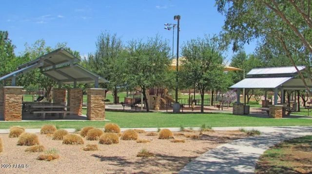 306 W HEREFORD Drive, San Tan Valley, AZ 85143