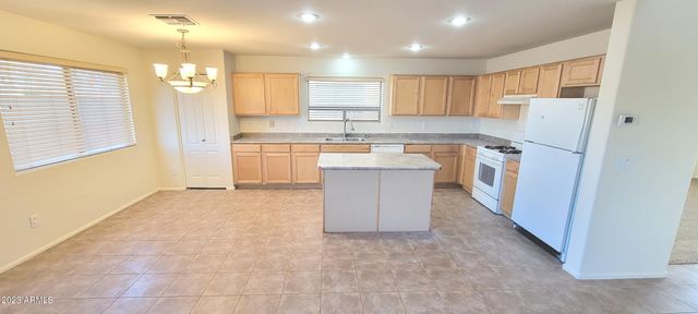 306 W HEREFORD Drive, San Tan Valley, AZ 85143