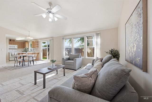 2288 N Linda Vista Pl, Boise, ID 83704