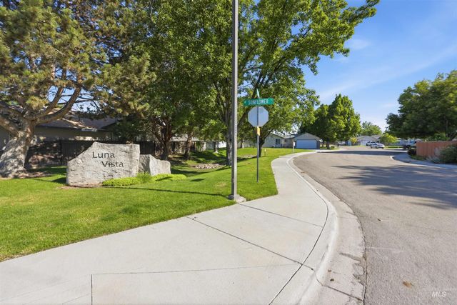 2288 N Linda Vista Pl, Boise, ID 83704