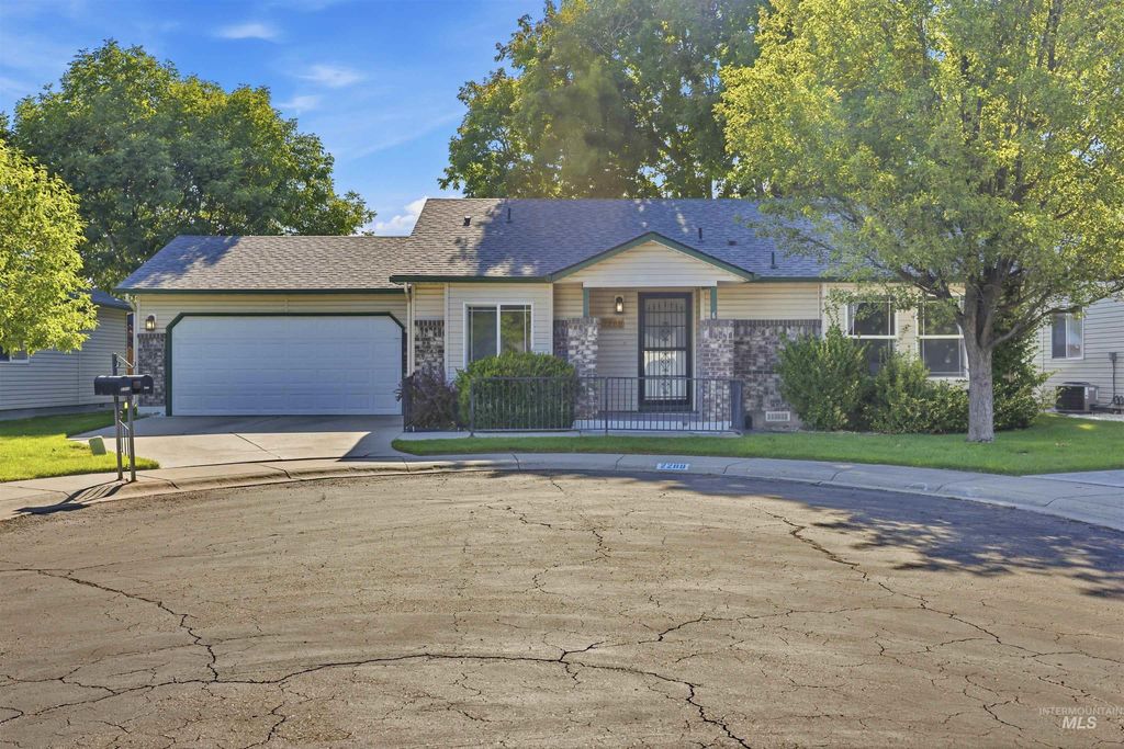 2288 N Linda Vista Pl, Boise, ID 83704
