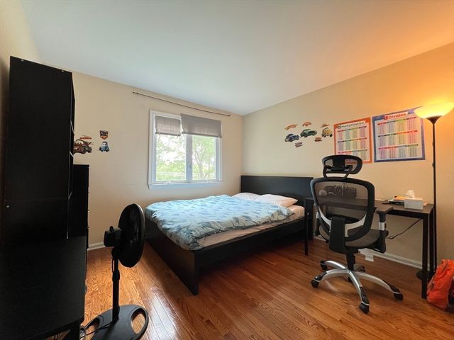 92 Fifer Ln 92, Lexington, MA 02420