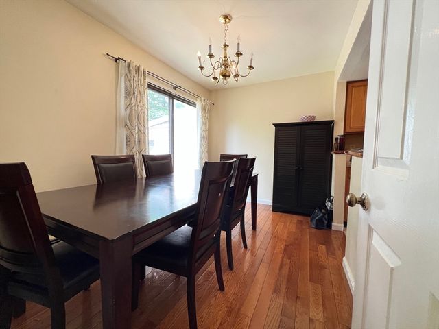 92 Fifer Ln 92, Lexington, MA 02420