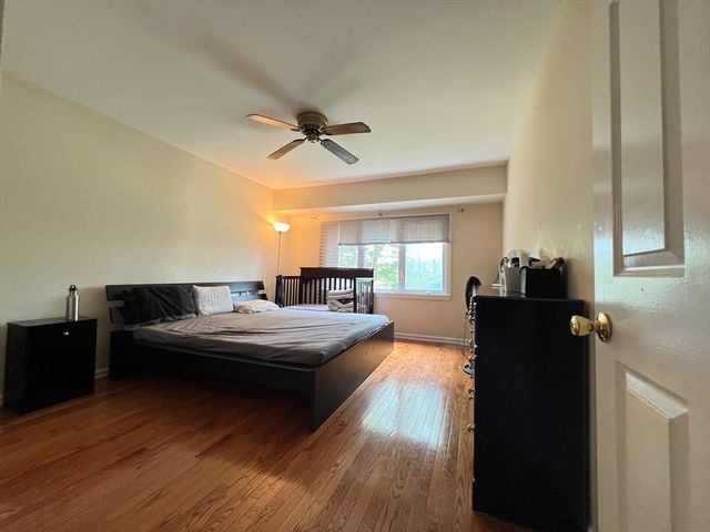 92 Fifer Ln 92, Lexington, MA 02420