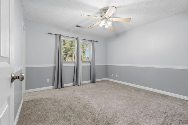 1607 Ashlan Avenue, Clovis, CA 93611