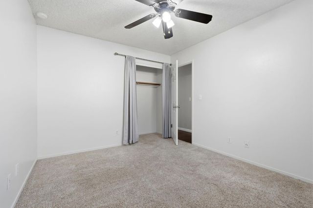 1607 Ashlan Avenue, Clovis, CA 93611