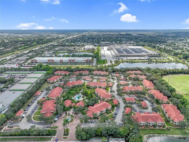 10288 Fox Trail Rd S 302, Royal Palm Beach, FL 33411