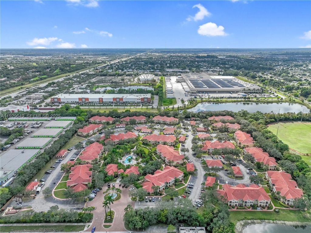 Image 49 of property listing at 10288 Fox Trail Rd S 302, Royal Palm Beach, FL 33411