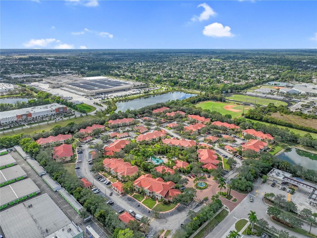 Image 50 of property listing at 10288 Fox Trail Rd S 302, Royal Palm Beach, FL 33411