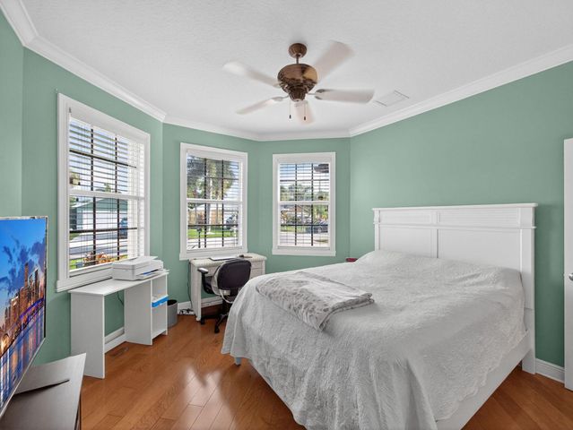 8946 SW Fishermans Wharf Drive, Stuart, FL 34997