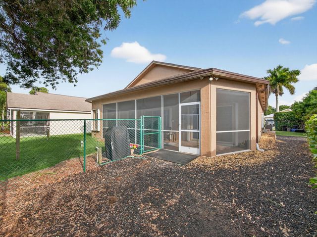 8946 SW Fishermans Wharf Drive, Stuart, FL 34997