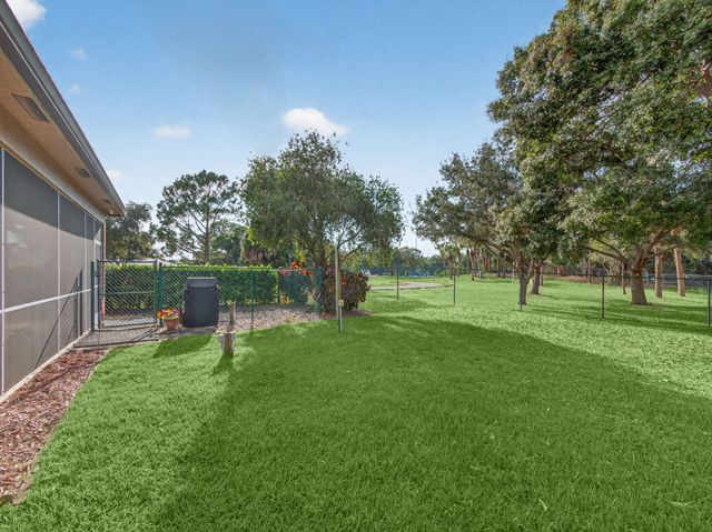 8946 SW Fishermans Wharf Drive, Stuart, FL 34997